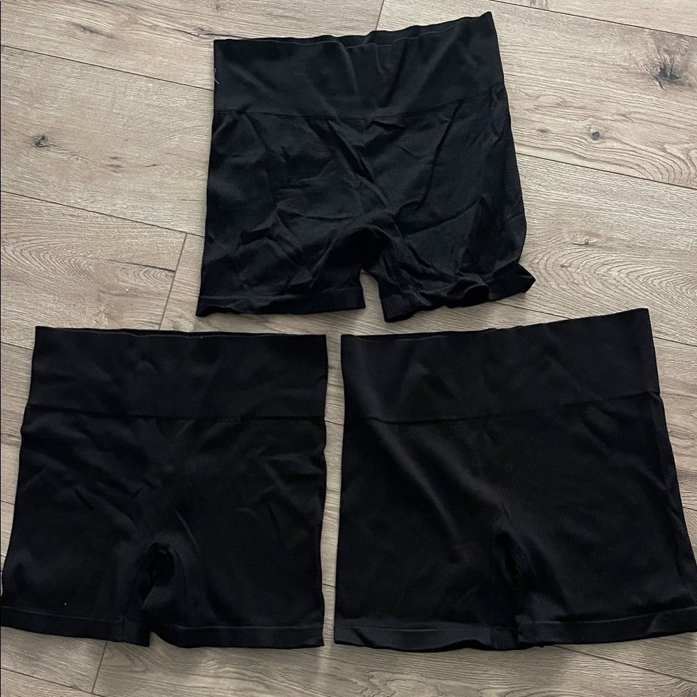Colsie Women's Black Bike Shorts